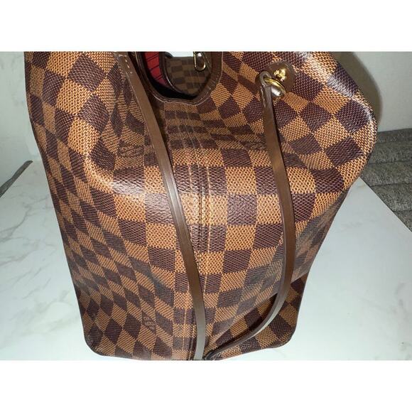 Louis Vuitton Neverfull MM Damier Ebene with Red Interior - Picture 5 of 5